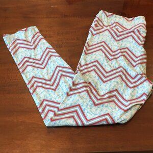 TC NWOT LuLaRoe Leggings Americana